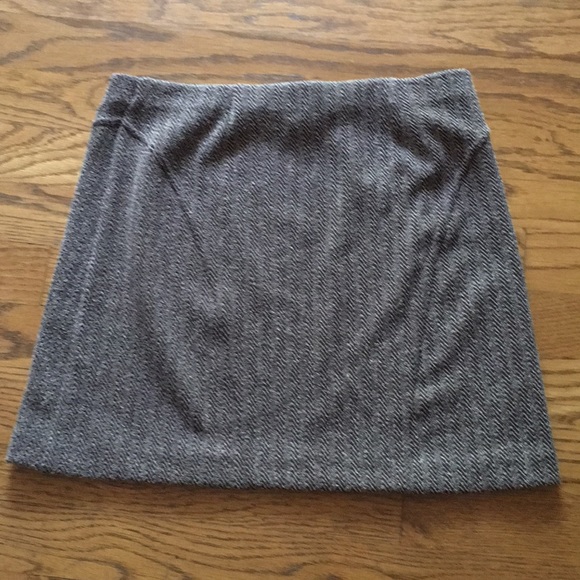 Brown mini skirt by Express size XS - Picture 3 of 4